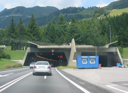 Сен-Готтардский тоннель, Швейцария